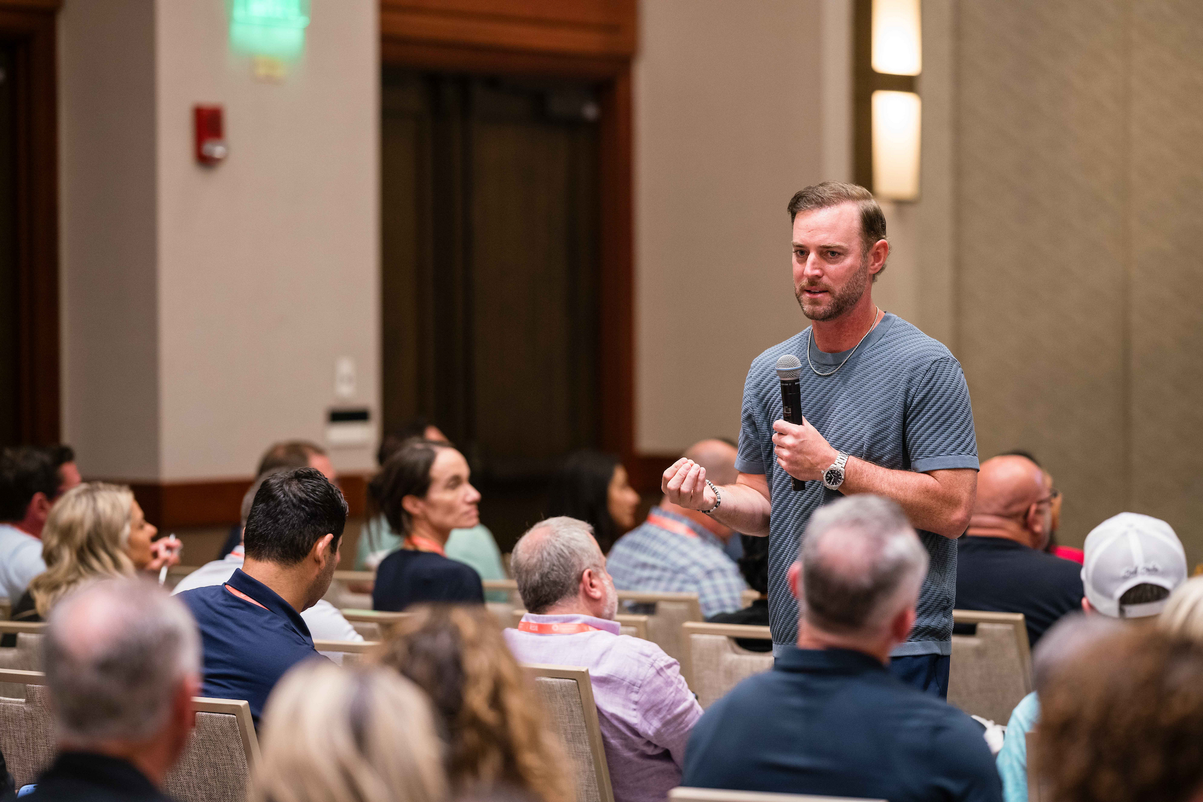 EO member speaking to a room of entrepreneurs